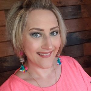 Meet your Posher, Christa